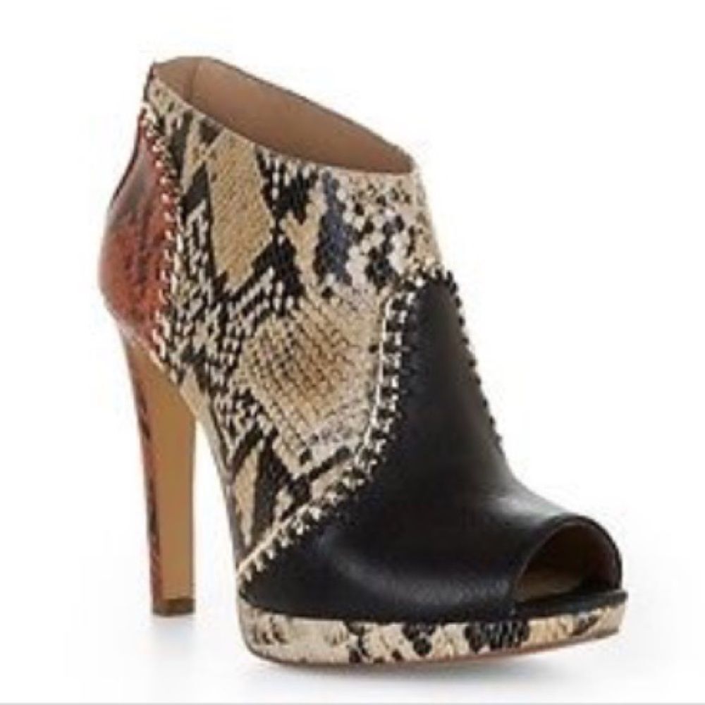 BCBG Max Azria Britt Chain Python Colorblock‎ Heels Sz 6
